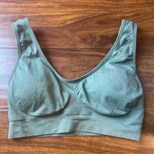 Green sports bra size s/m